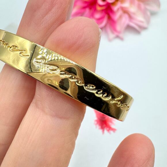 Lilly Pulitzer It’s Always Summer Somewhere Gold Tone Pink Tassel Cuff Bracelet - Picture 9 of 14